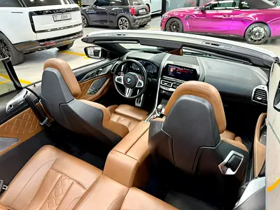 صورة 10 لـ 2020 BMW M8