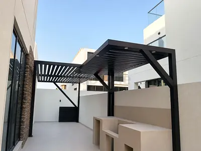 Modern Outdoor Pergola / Patio Shade Structure - Excellent Condition