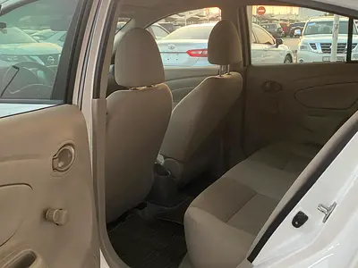 2023 Nissan SUNNY 照片 13
