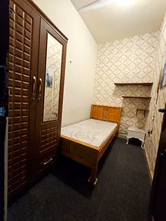 Mushrif mall near furnished single male room