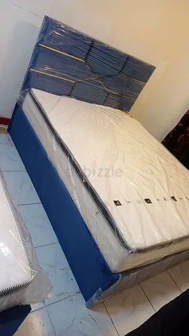 Queen size bed frame with mattress medicated 150X190 CM