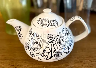 White Ceramic Teapot with Black Rose Pattern - 1.2L