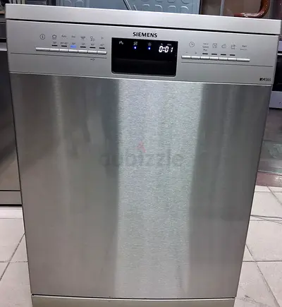 Siemens New Model iQ300 Dishwasher 3 Racks.   Same like New Condition.