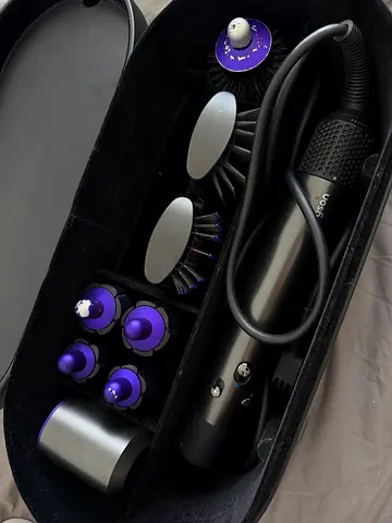 Dyson styler