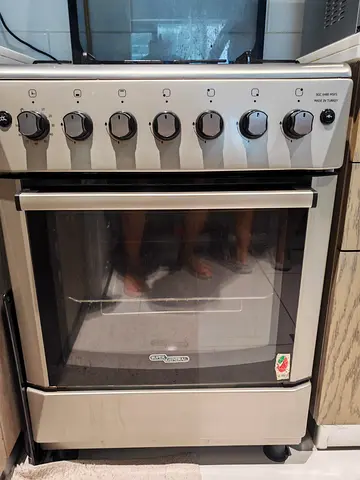 Stainless Steel Free-Standing Gas Oven and Cooker - Good Working Condition