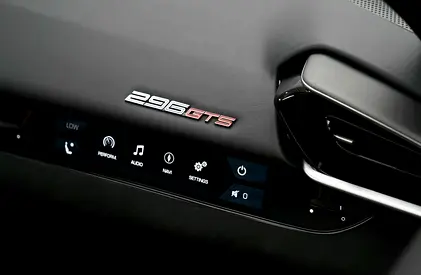 2023 Ferrari 296 GTS 照片 13