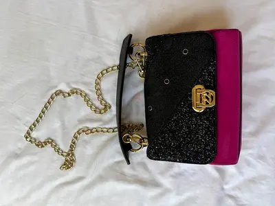 Women’s handbag