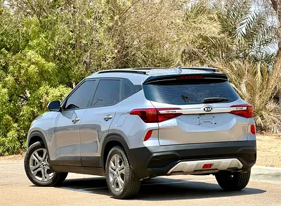 2021 KIA SELTOS thumbnail 4