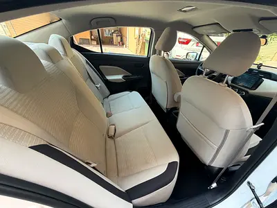 2022 Nissan SUNNY 照片 12
