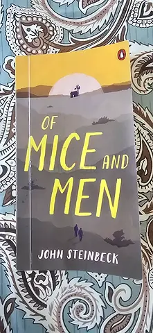 Of Mice and Men by John Steinbeck - Paperback