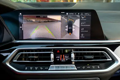 2020 BMW X7 — миниатюра 18