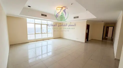 شقة غرفتين وصالة للإيجار السنوي في التعاون، الشارقة. تكييف مجاني، جيم، ودفع الإيجار على 4 دفعات. موقع مناسب للسكن العائلي. تواصل معنا للتفاصيل.