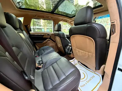 2014 Porsche CAYENNE — миниатюра 18