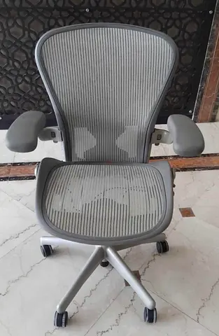 Herman Miller AERON office Chair Size B Fully Functional