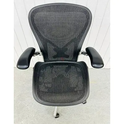 Herman Miller Aeron size C fully loaded