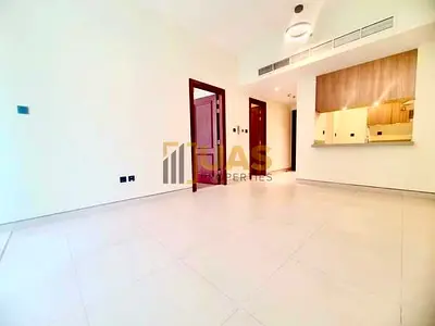 Bright 1BR Apartment | Saleh Residence 3 | Balcony & City Views
