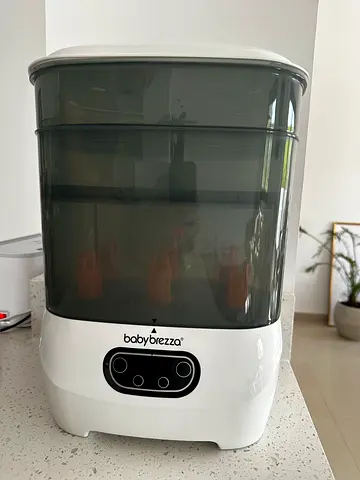 Baby Brezza Bottle Sterilizer and Dryer