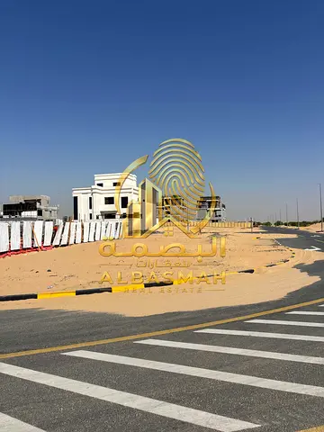 للبيع ارض سكنية زاوية منطقة الحوشي - الشارقة