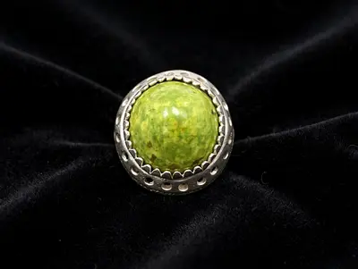 Vintage green jasper stone ring in silver setting
