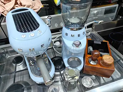 Smeg Retro Espresso Machine and Grinder Set - Light Blue