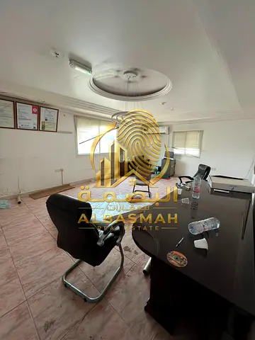 🏭 Warehouse Yard for Rent – Industrial Area 17--------------------------