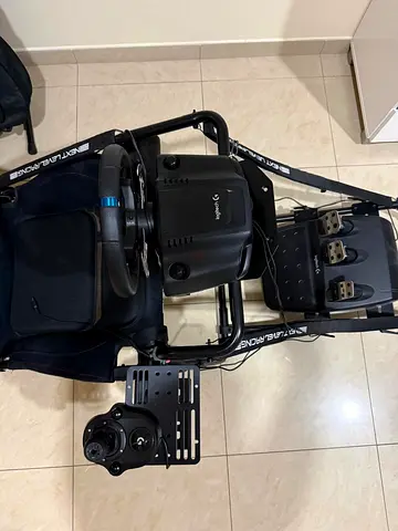 Logitech g29 wheel+pedals+gear shifter