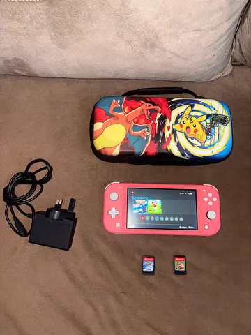 Nintendo Switch Lite + 2 Games and Carry Case