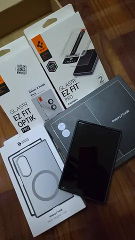 Samsung Z fold 8 512gb with 2year Samsung care+