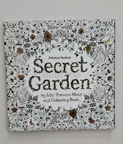 Adult Colouring Book | stress relief | over 90 designs