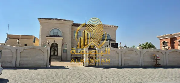 للبيع فيلا في السيوح الرقيبه 4 الشارقه