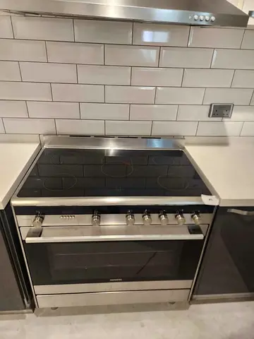 Siemens iq 700 electric cooker 90 by 60