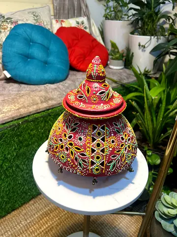 Hand-painted Decorative clay Trinket Box with Lid