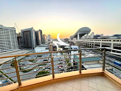 Chiller Free> Kitchen Appliances> Next to Mall & Metro> Panoramic Windows