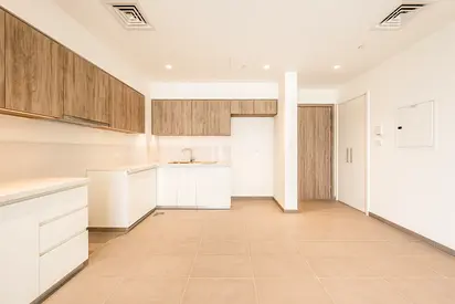 Park Access | Ready to Move | Spacious