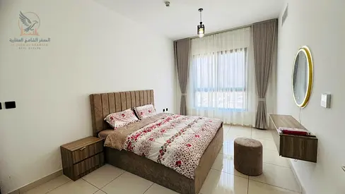 Brand-new furnished 2BR, fully equipped, modern appliances, fitted kitchen, private parking, utilities and internet included.