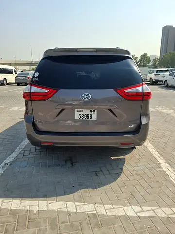 صورة 4 لـ 2015 Toyota SIENNA