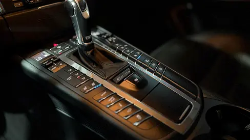 صورة 8 لـ 2016 Porsche MACAN