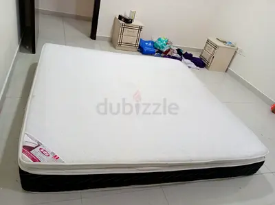 Comfortable White and Black Queen Size Mattress
