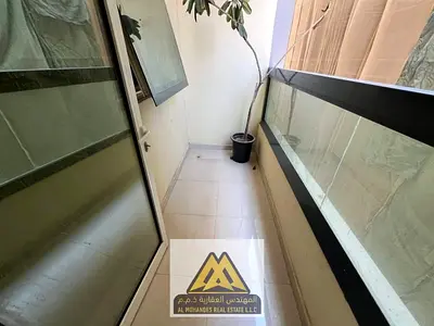 غرفتين وصاله/بلكونه/غرفه خدامة او ستور/بمنطقة الجرف2/قريب من مركز دالتا بجوار جميع الخدمات والطرق الرئيسيه