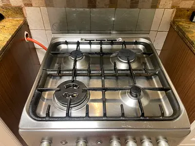 Ariston cooking range, with gas oven.