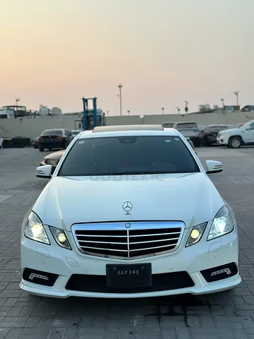 Pristine Mercedes-Benz E 550 - 2010 - Japanese Specs