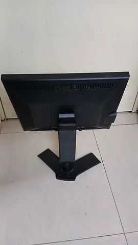 19-inch Dell LCD Monitor with Stand - Good Working Condition