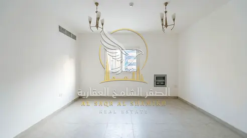 شقة غرفتين وصالة للايجار السنوي في منطقة البوطينة اول ساكن مساحة واسعة تشطيب سوبر لوكس موقع استراتيجي اطلالة مفتوحة