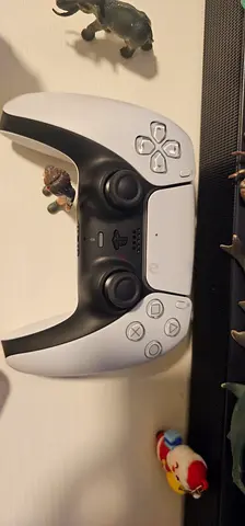 PS5 DualSense wireless controller - white, gently used