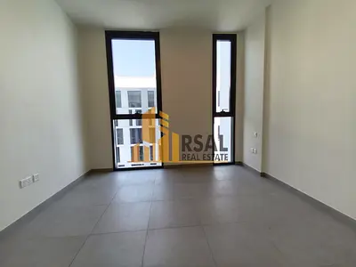 Modern spacious Studio Apartment | East Village, Aljada
