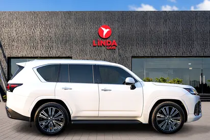 2023 Lexus LX-SERIES photo 7
