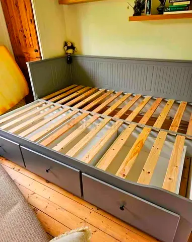 Ikea hamnes day bed with matters 3 storage