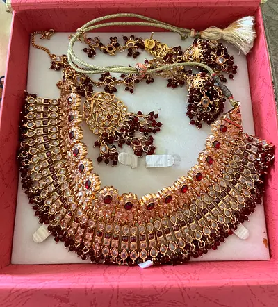 Indian jewelry set