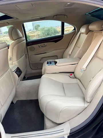 صورة 7 لـ 2010 Lexus LS-SERIES