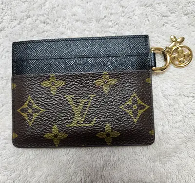 Selling all 2 pcs card holders and 2 pcs pouch - original in good condition